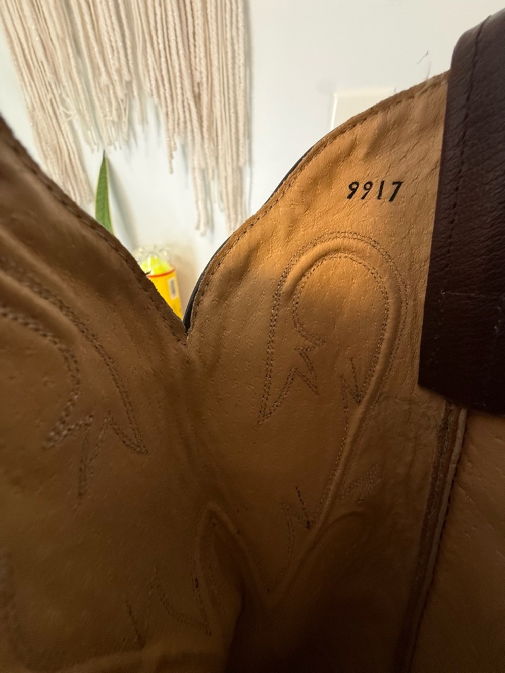 Dan Post Tan Men’s Leather Western Boots with Embossed Stitching Size 9 - Picture 4 of 13
